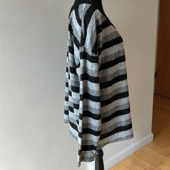 Tribal Scoop Neck V back Striped Black Gray Silver Soft Metallic Knit Sweater XL - Picture 6 of 8